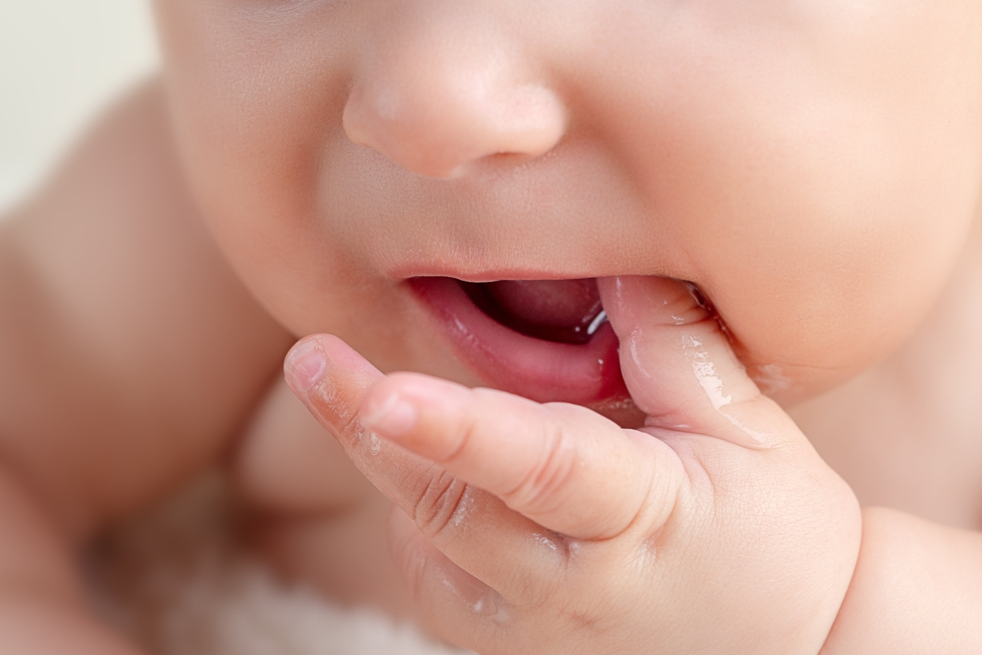 Baby Teething Guide: Learn Teething Signs, Stages, & Symptoms