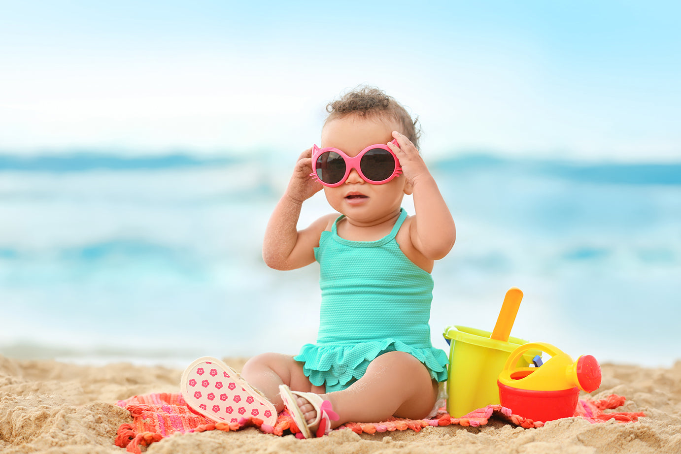 Babies at the Beach: 5 Newborn Beach Essentials & Safety Tips