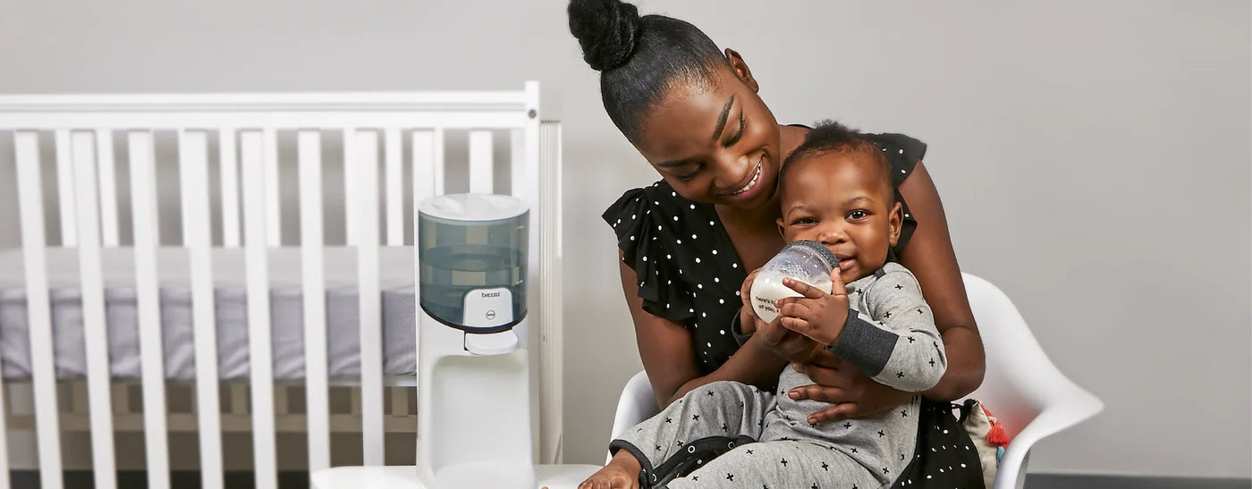 New Parent Breastmilk & Formula Feeding Guide: How Long Can Formula Sit Out?