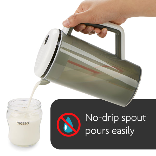 formula mixing pitcher with no drip spout pours easily - product thumbnail